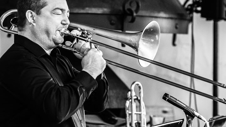 CapitalCityBigBand_SeatounBowlingClub_StellaGardinerphotography_2.jpg